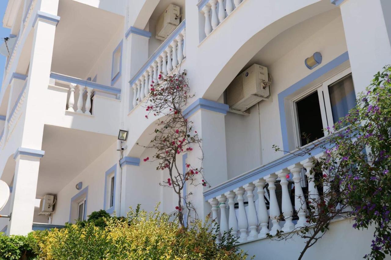Hotel Erdano Sarandë エクステリア 写真