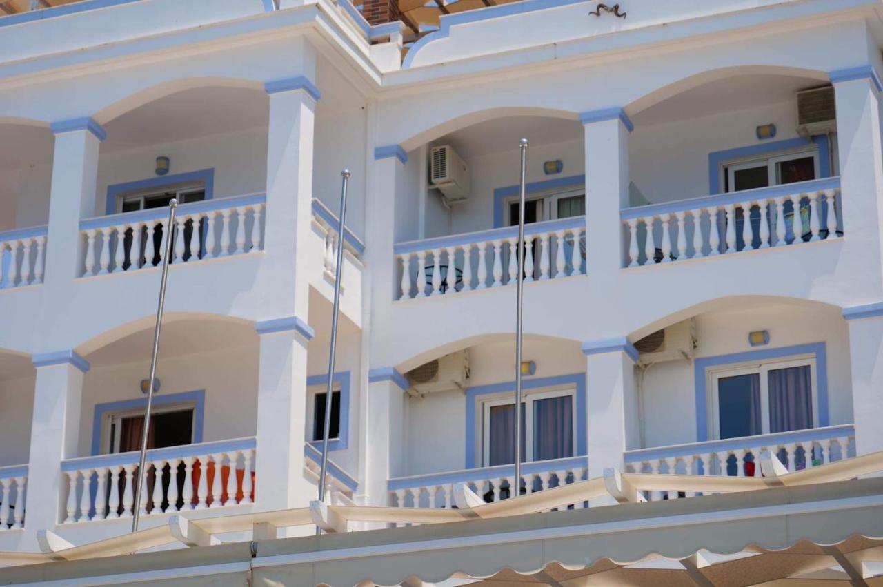 Hotel Erdano Sarandë エクステリア 写真