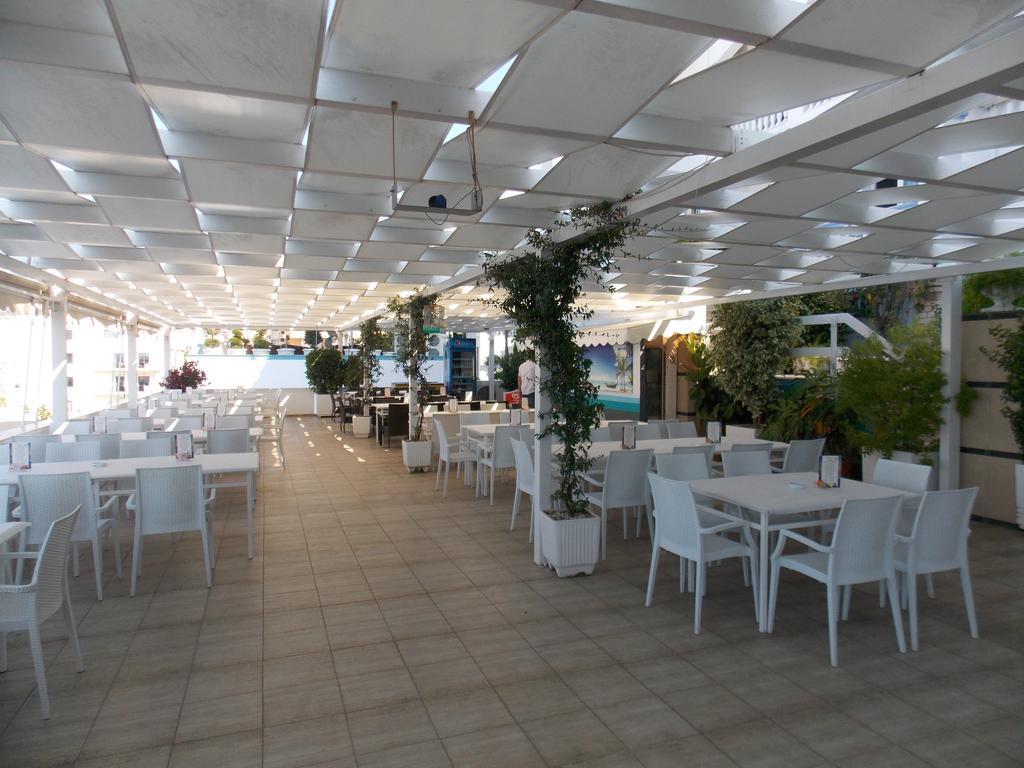 Hotel Erdano Sarandë エクステリア 写真