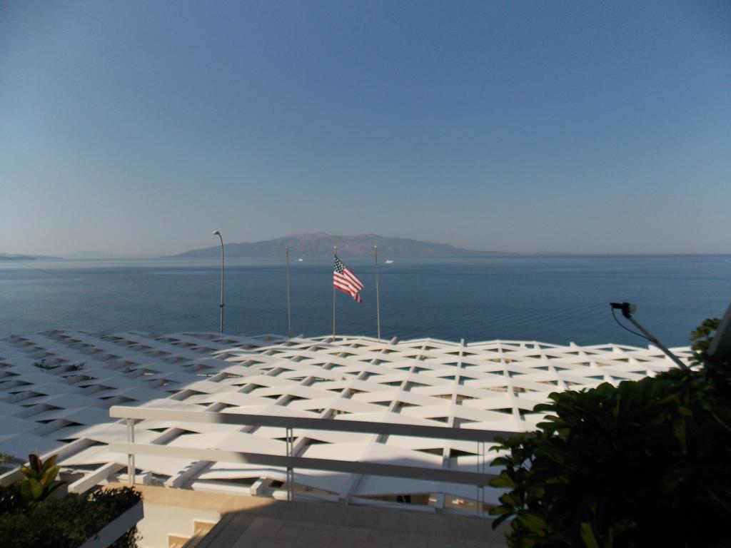 Hotel Erdano Sarandë エクステリア 写真