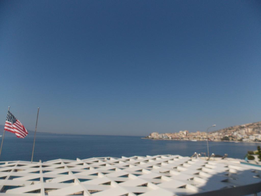 Hotel Erdano Sarandë エクステリア 写真